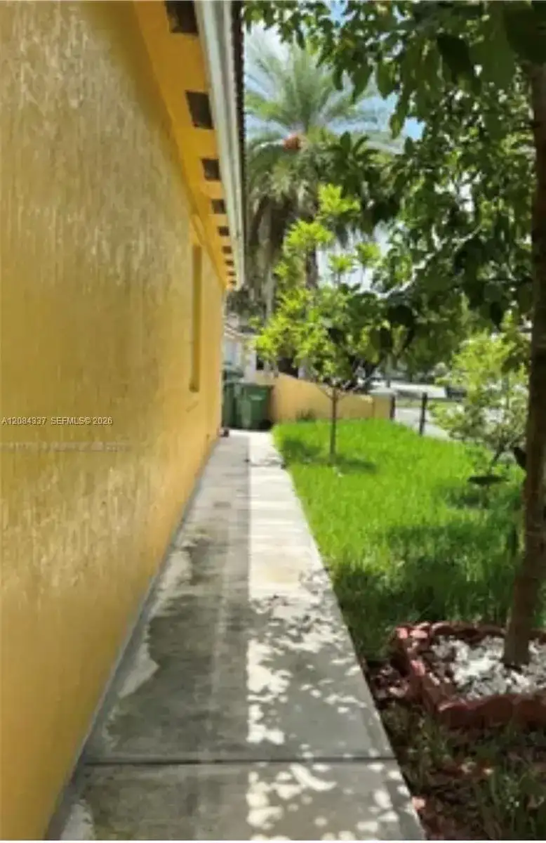 5 SW 15th Ave, Homestead FL 33030 photo 4