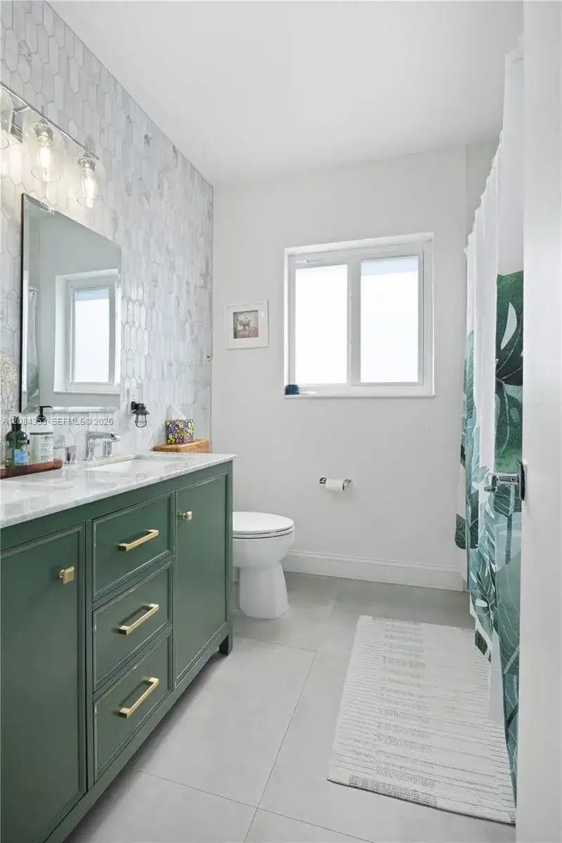 1400 NE 104 Street, Miami Shores FL 33138 photo 4