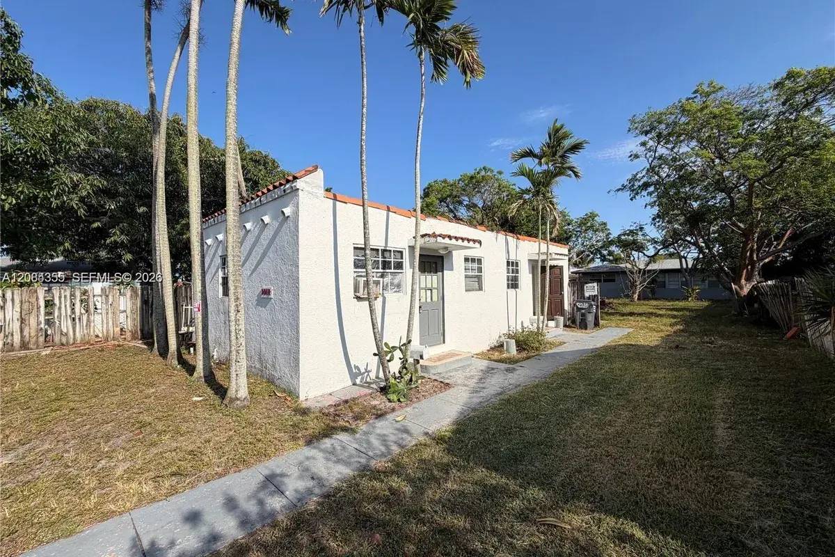 2212 Grant St # 2, Hollywood FL 33020