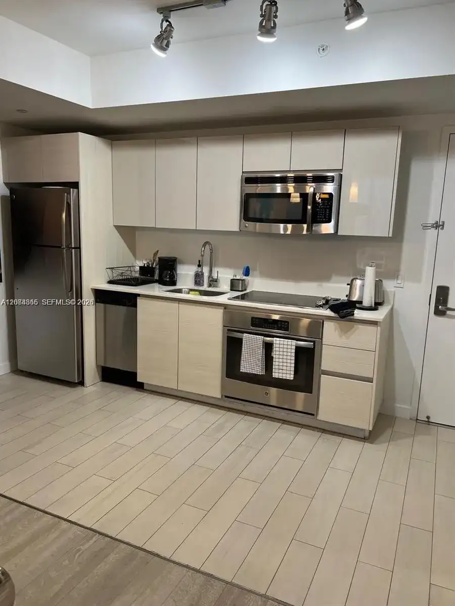 2602 E Hallandale Beach Blvd # R2105, Hallandale Beach FL 33009 photo 4