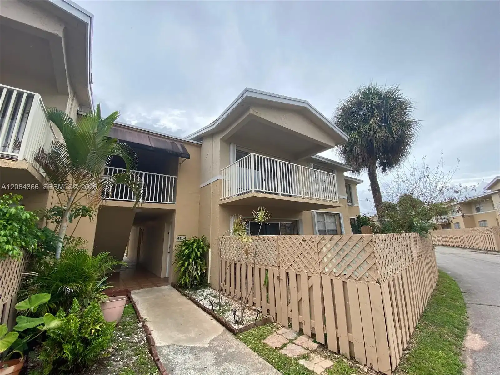 4154 NW 79th Ave # 2C, Doral FL 33166