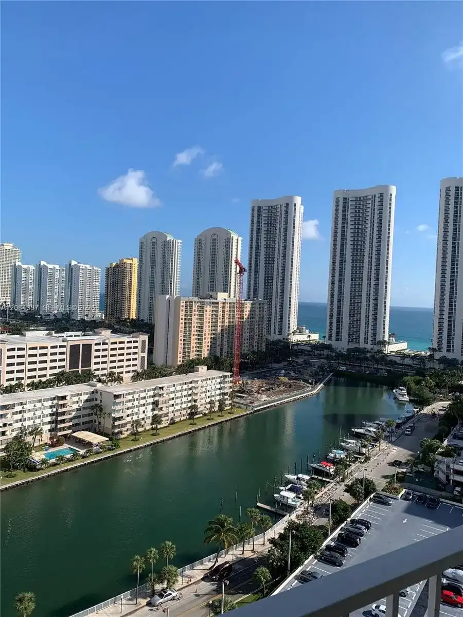 300 NE Bayview Dr # 501, Sunny Isles Beach FL 33160
