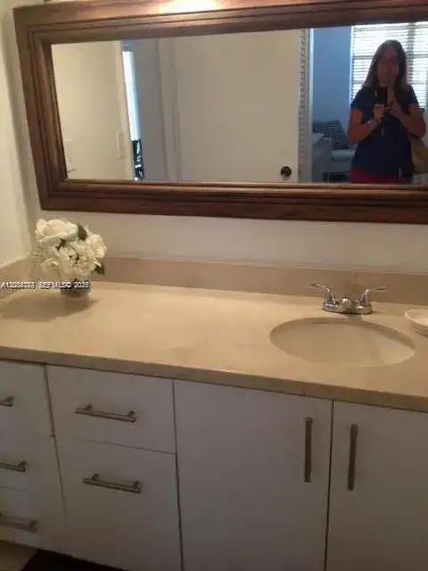 300 NE Bayview Dr # 501, Sunny Isles Beach FL 33160 photo 5