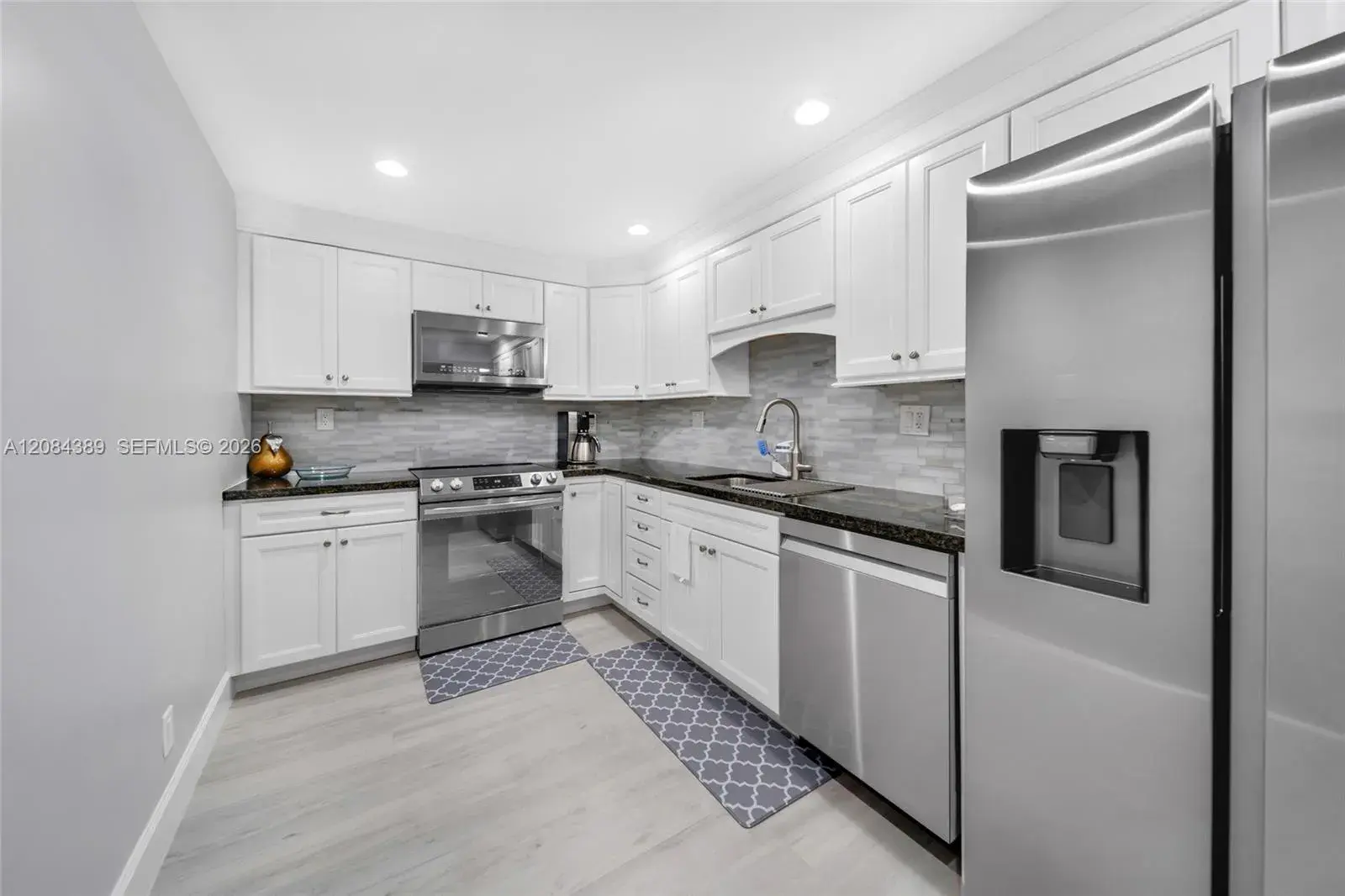 4250 Galt Ocean Dr # 1J, Fort Lauderdale FL 33308