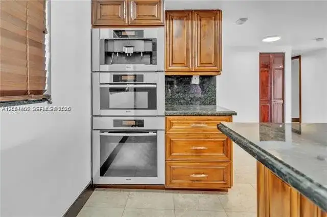 4000 NE 168th St, North Miami Beach FL 33160 photo 4