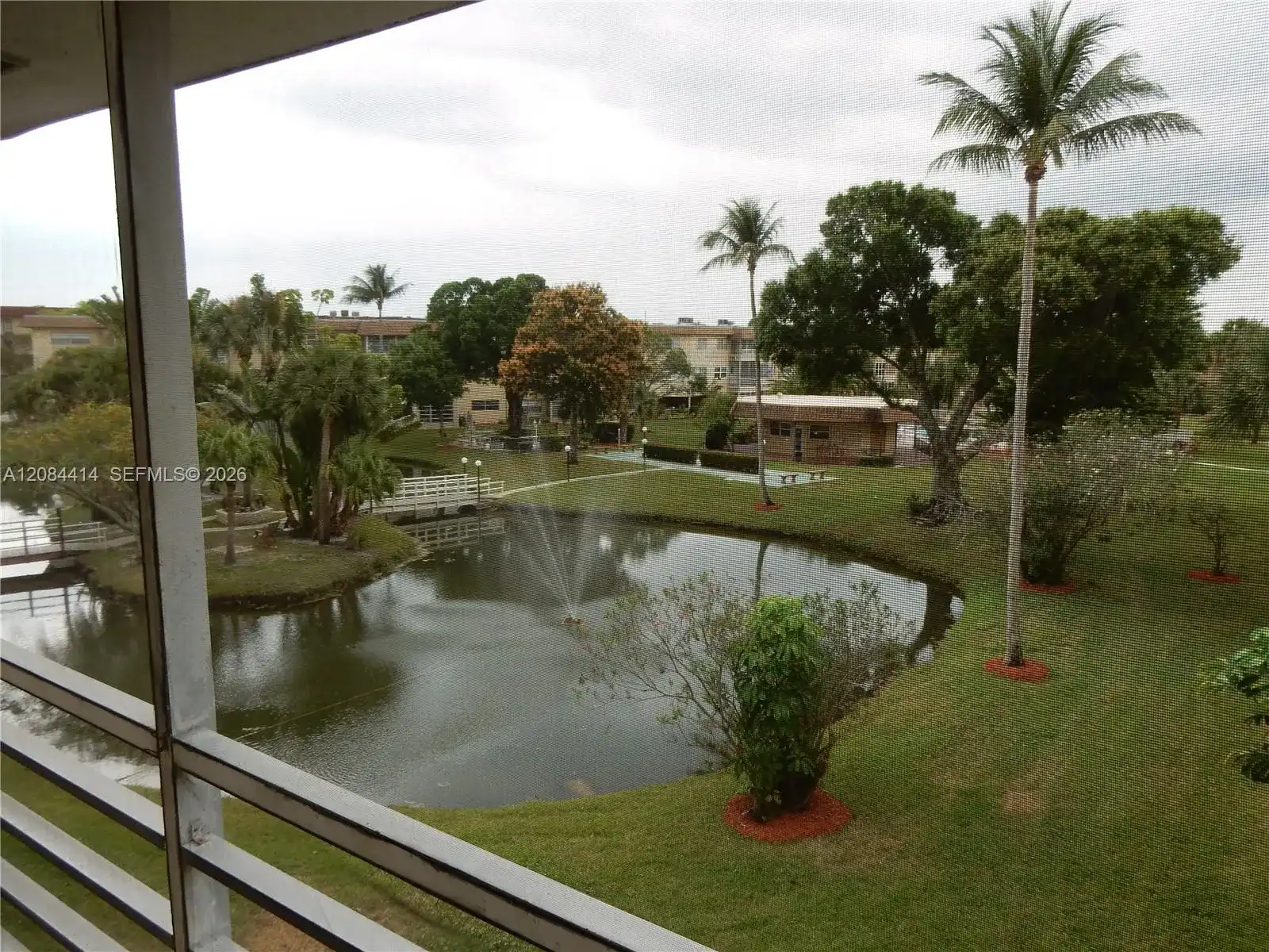5051 W OAKLAND PARK BLVD # 302, Lauderdale Lakes FL 33313