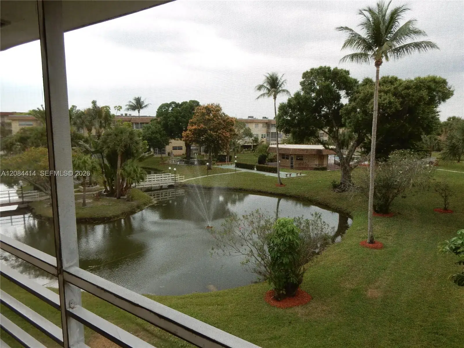 5051 W OAKLAND PARK BLVD # 302, Lauderdale Lakes FL 33313