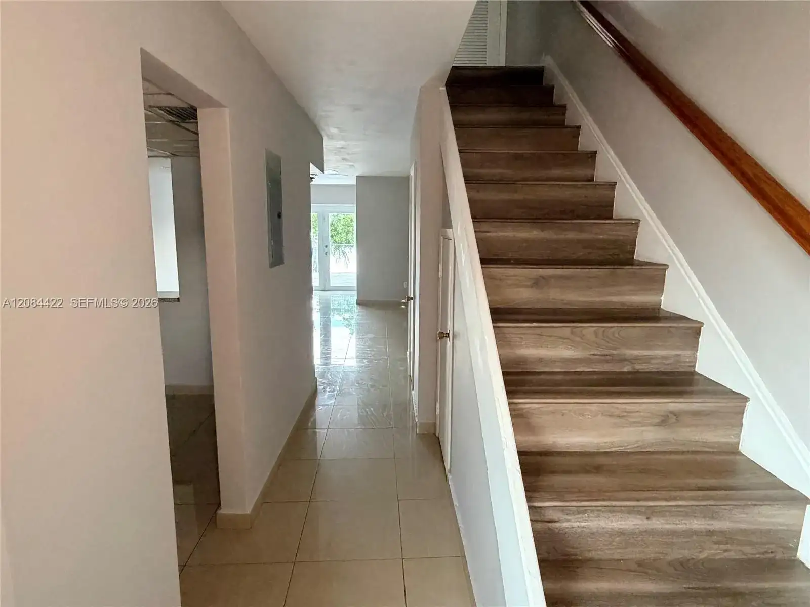 7006 W 17th Ct, Hialeah FL 33014 photo 4