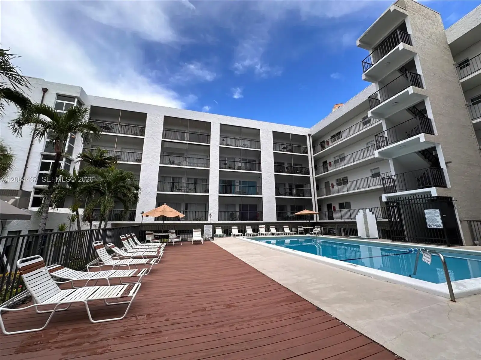 201 178th Dr # 527, Sunny Isles Beach FL 33160 photo 4