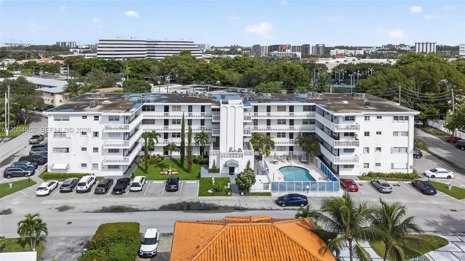 11685 Canal Dr # 303, North Miami FL 33181 photo 2