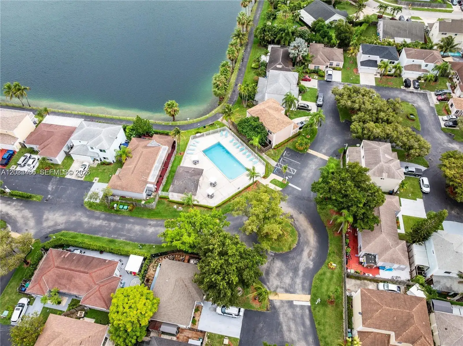 22316 SW 99th Ave, Cutler Bay FL 33190 photo 5