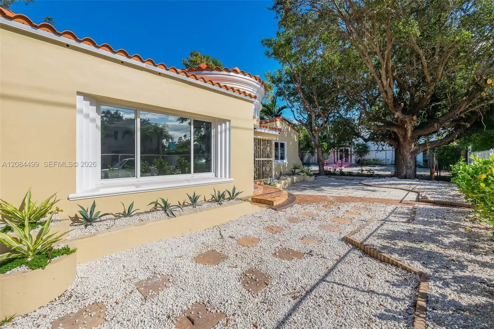 571 NE 64th St, Miami FL 33138 photo 3