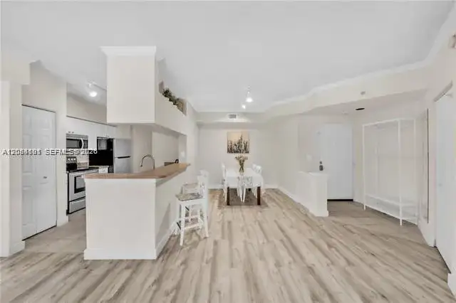 17145 N Bay Rd # 4304, Sunny Isles Beach FL 33160 photo 4