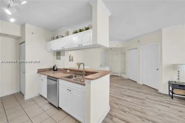 17145 N Bay Rd # 4304, Sunny Isles Beach FL 33160 photo 5