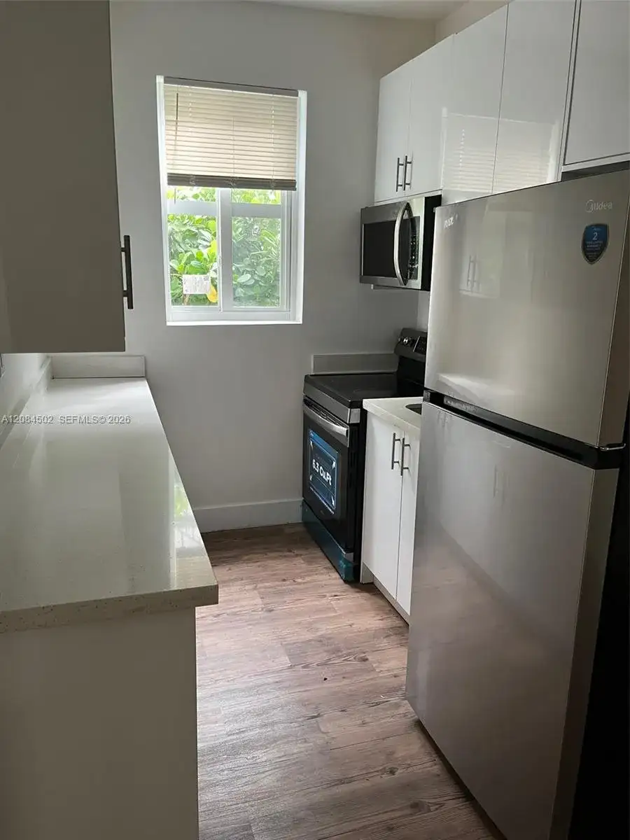 321 SW 9th Ave # 07, Miami FL 33130 photo 4