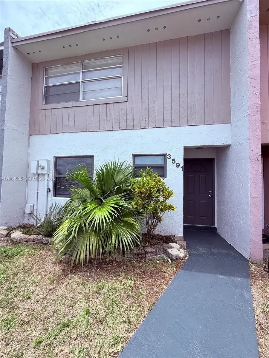 3591 NW 91st Ave, Sunrise FL 33351