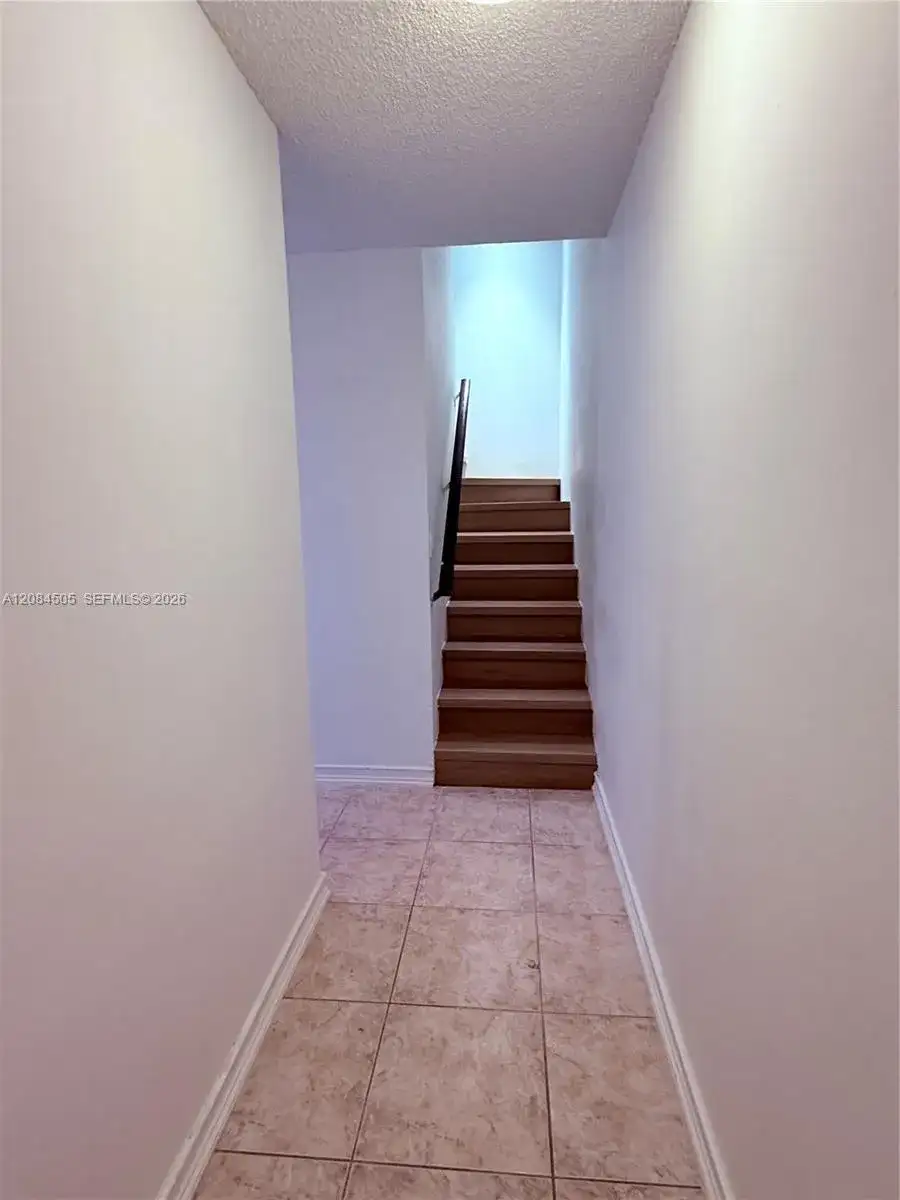 3591 NW 91st Ave, Sunrise FL 33351 photo 3