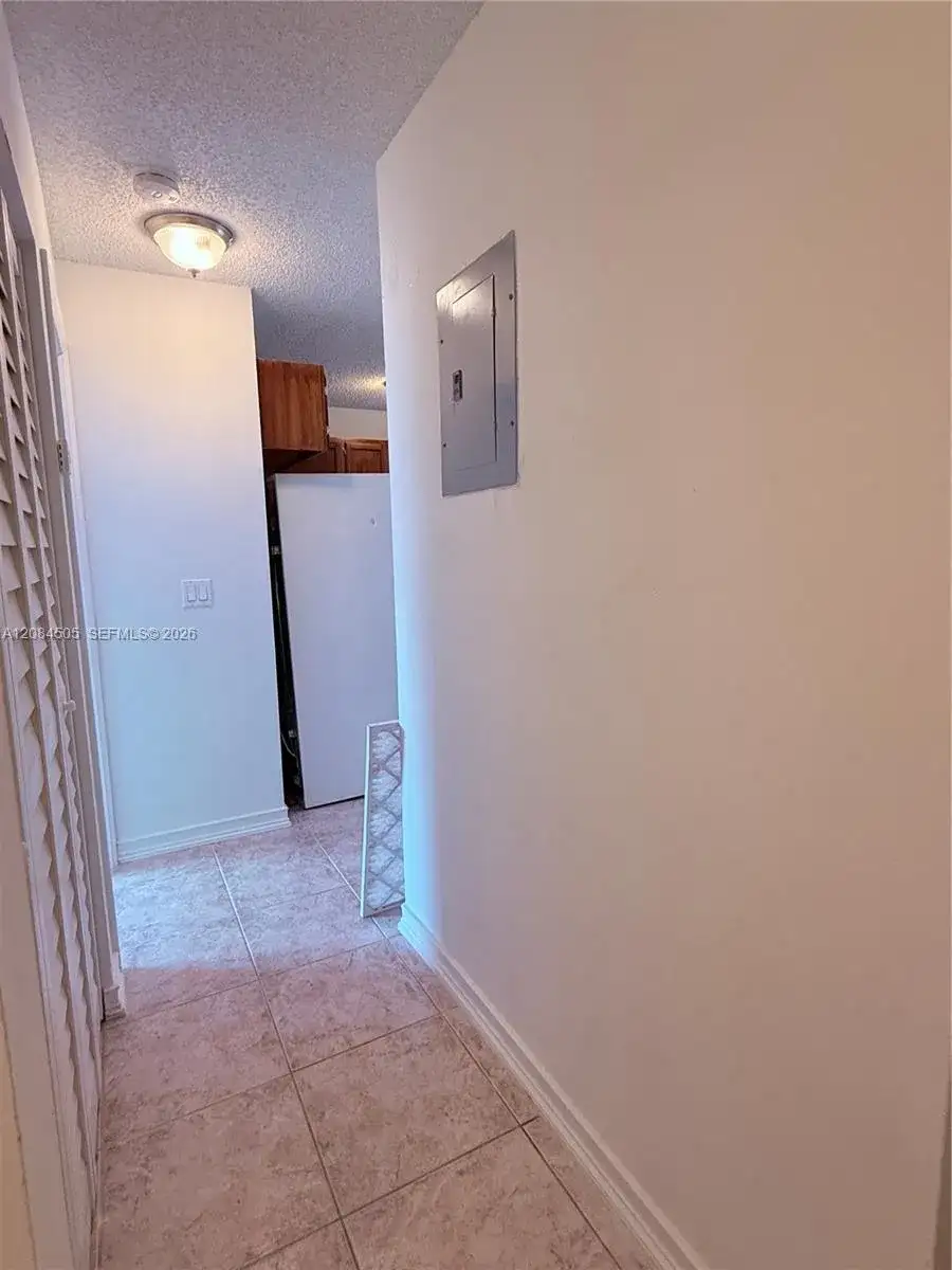 3591 NW 91st Ave, Sunrise FL 33351 photo 4
