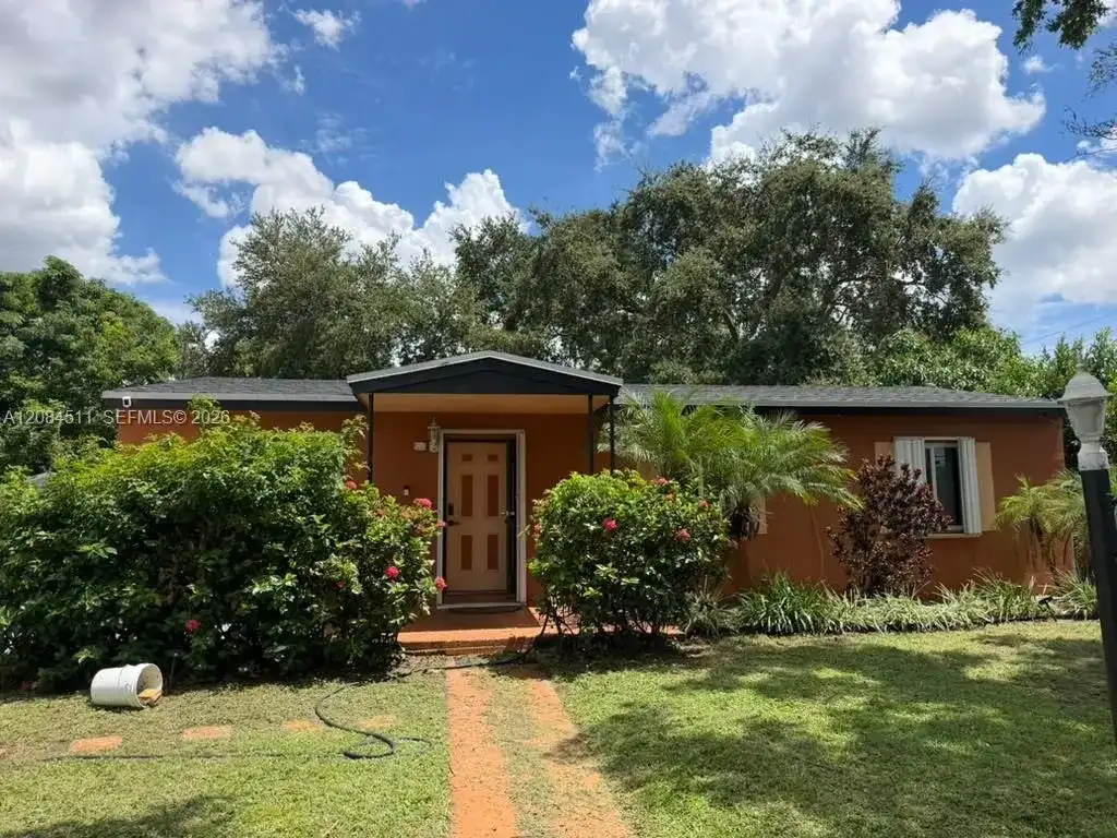 16021 NW 17th Pl, Miami Gardens FL 33054