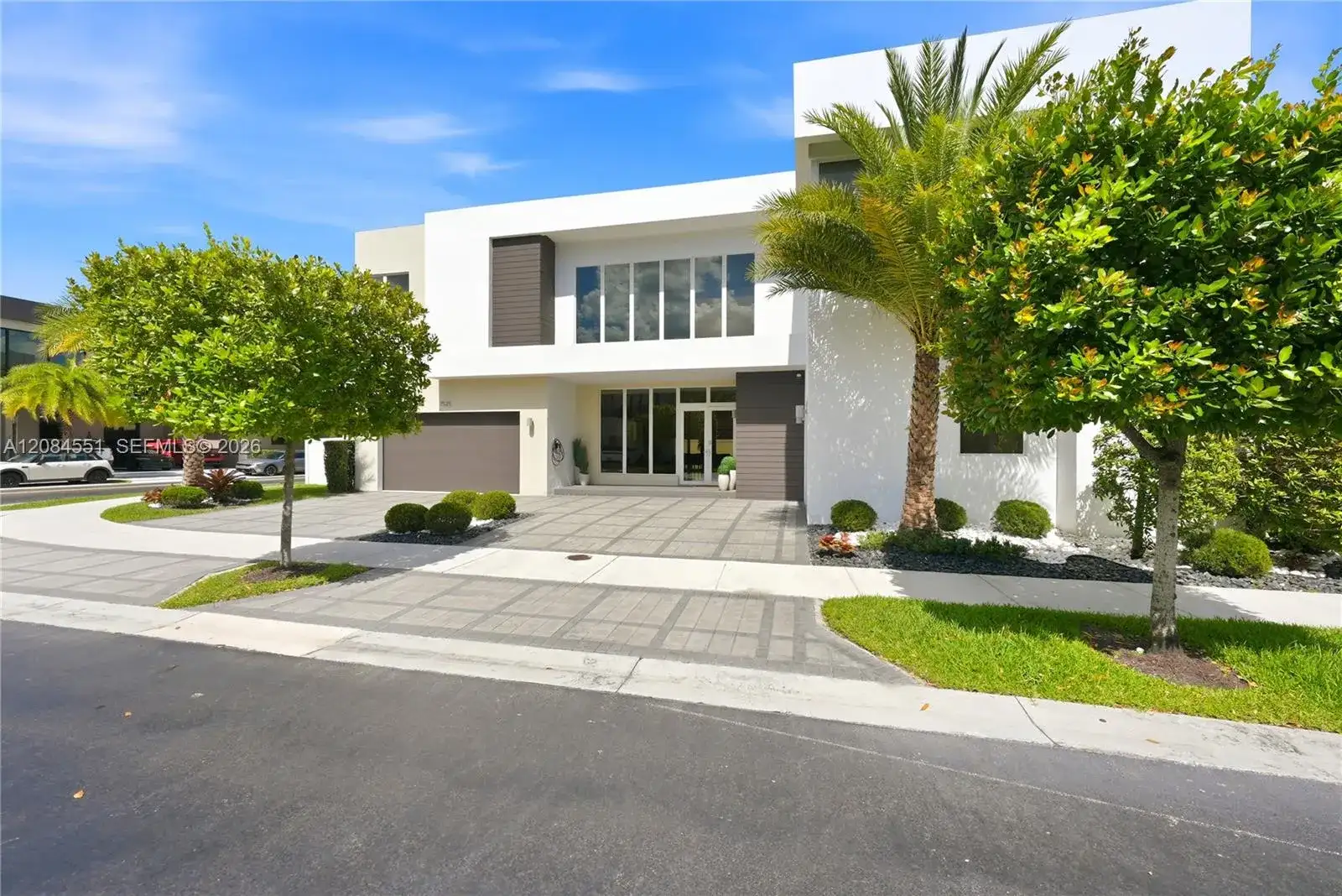 7525 NW 103rd Pl, Doral FL 33178 photo 3