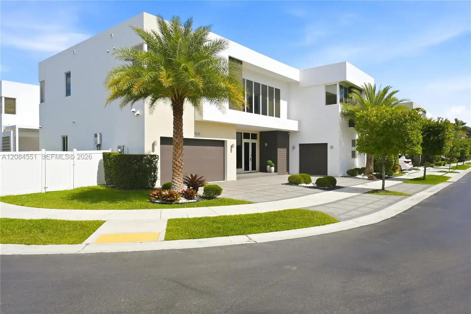 7525 NW 103rd Pl, Doral FL 33178 photo 5