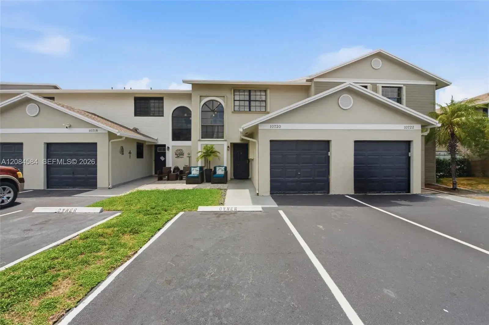 10720 NW 11th St, Pembroke Pines FL 33026