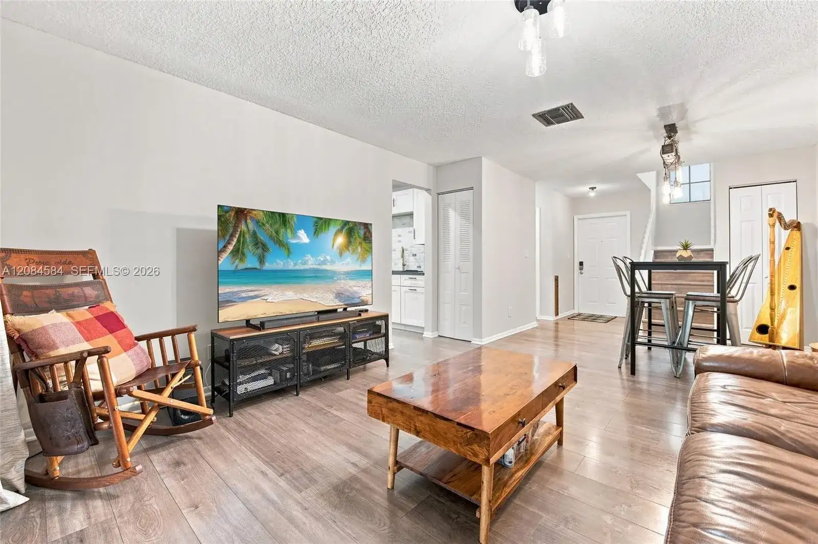 10720 NW 11th St, Pembroke Pines FL 33026 photo 3