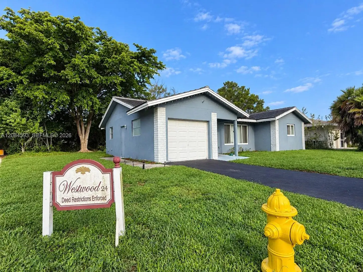 8001 NW Avenida 108, Tamarac FL 33321 photo 2