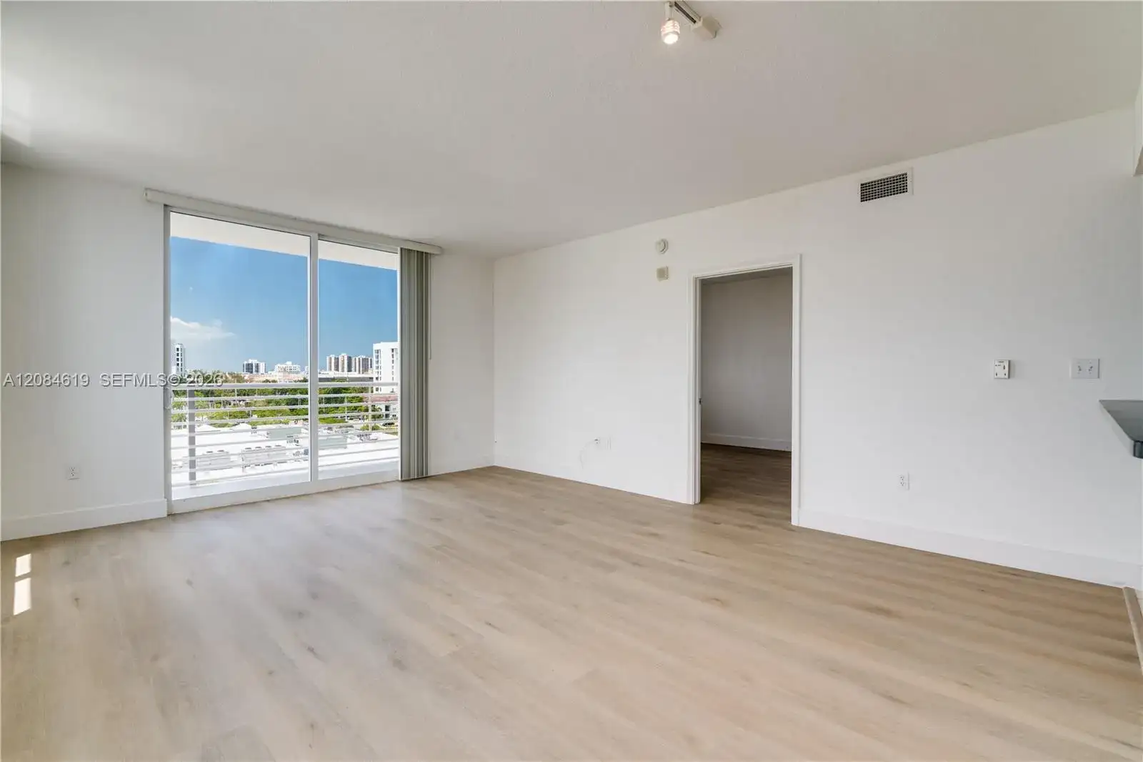 18800 NE 29th Ave # 701, Aventura FL 33180 photo 4