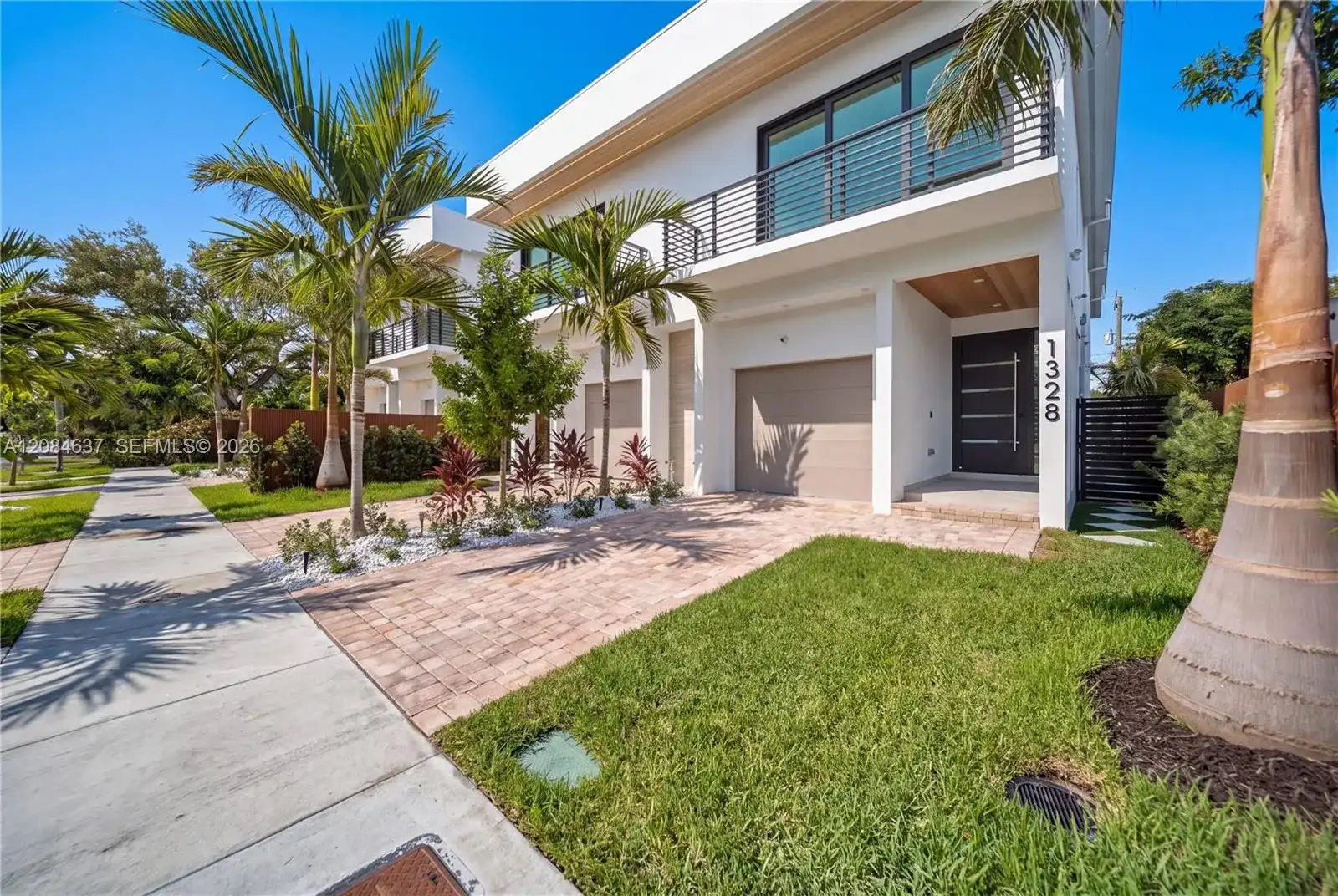 1328 NE 16th Ter, Fort Lauderdale FL 33304