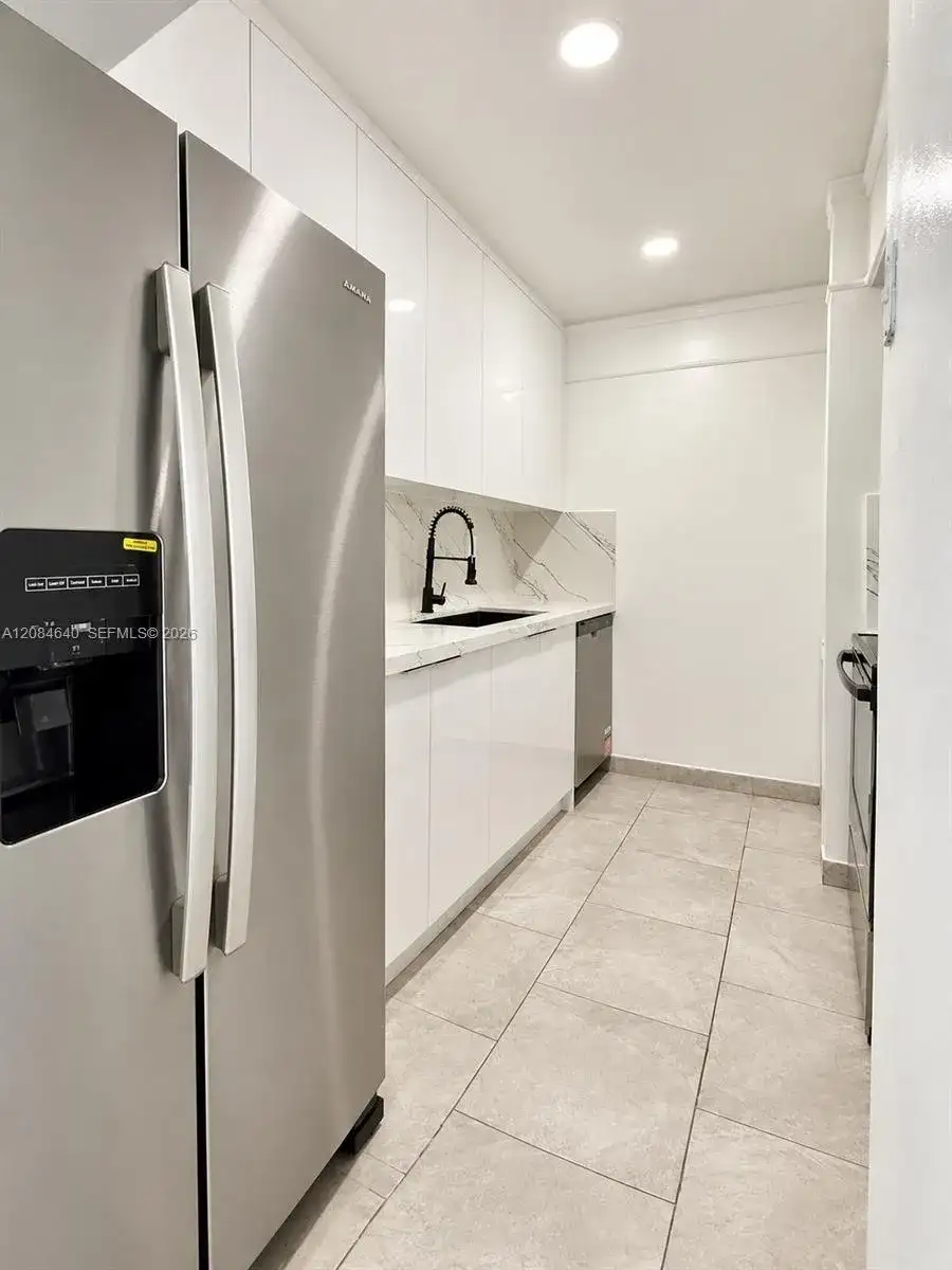 5055 NW 7th St # 708, Miami FL 33126 photo 5