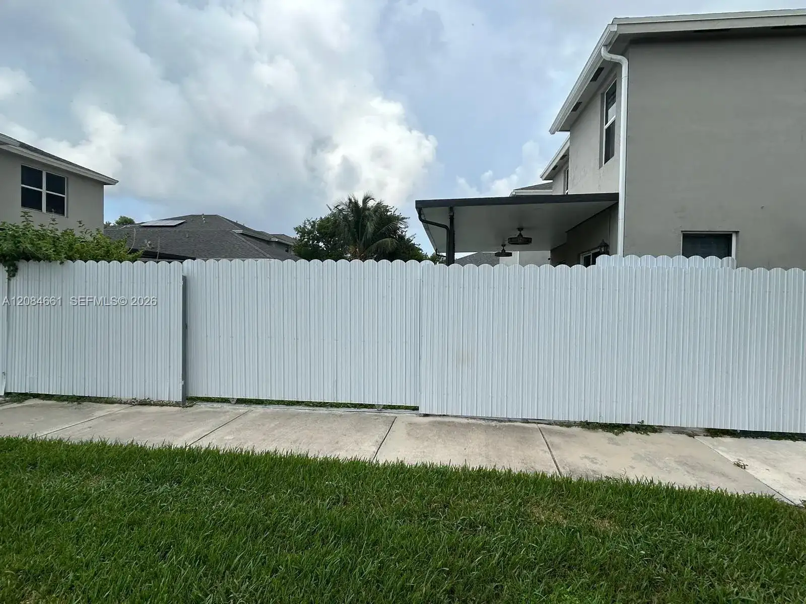631 NE 4th Ter, Florida City FL 33034 photo 3
