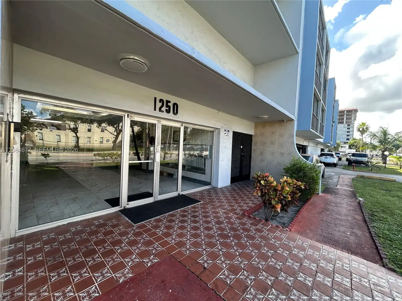 1250 NE 125th St # 311C, North Miami FL 33161