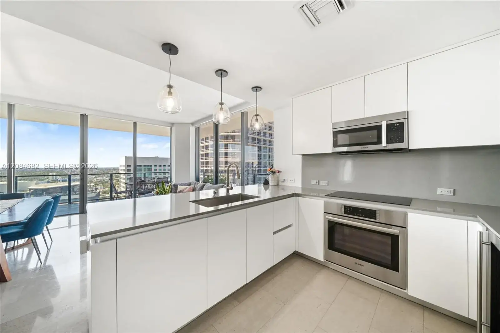 88 SW 7th St # 2312, Miami FL 33130 photo 5