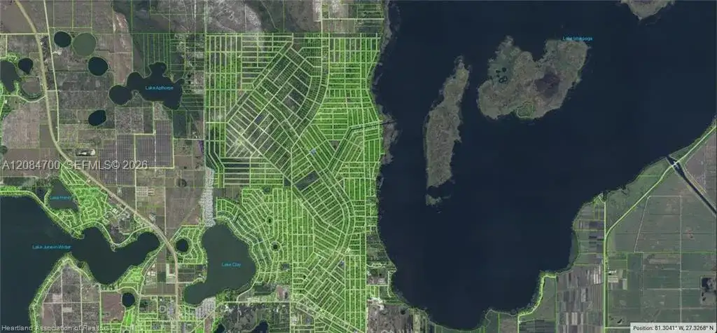 570 Bottlebrush Ave, Lake Placid FL 33852 photo 2