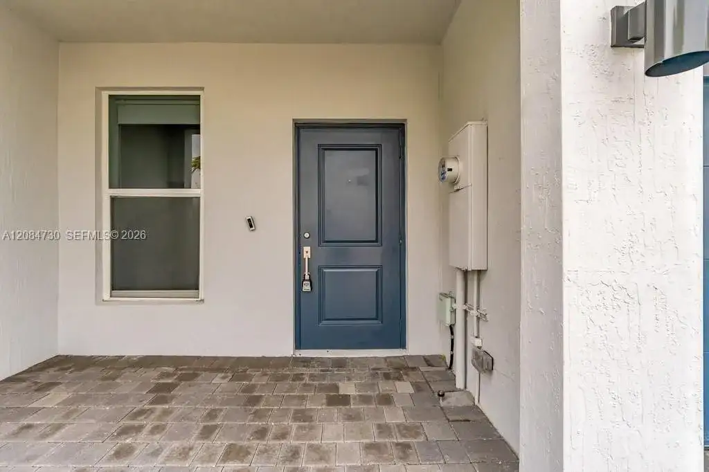 18414 SW 2nd St, Pembroke Pines FL 33029 photo 4