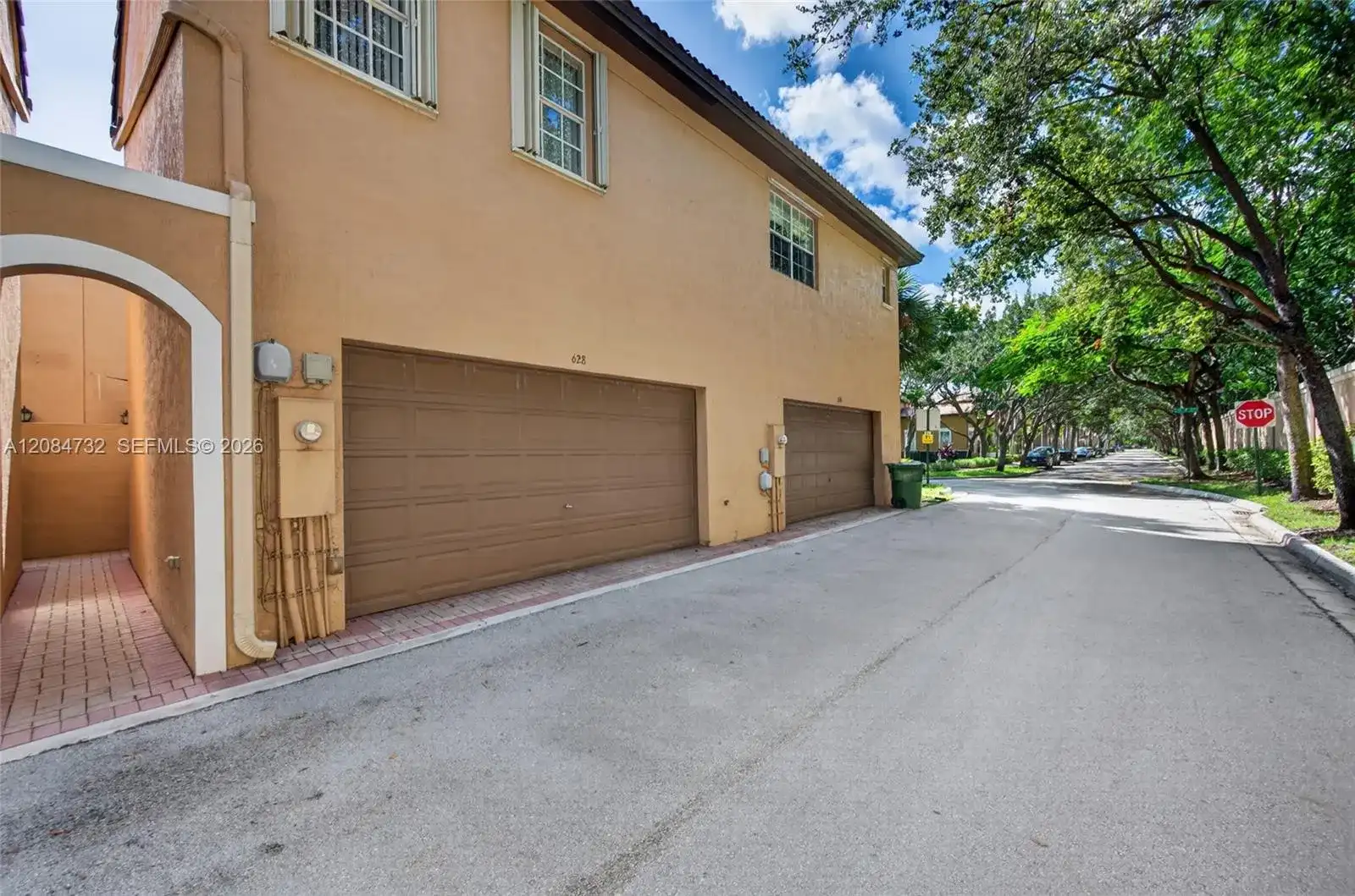 628 SW 147th Ter, Pembroke Pines FL 33027