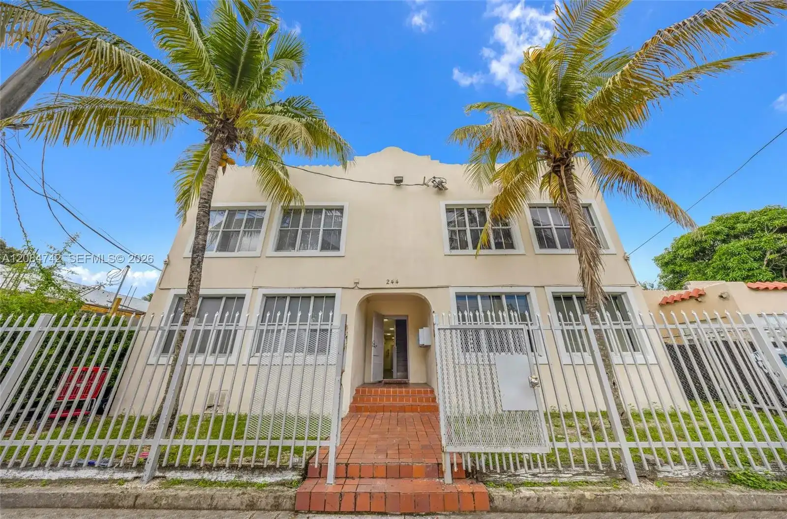 244 NW 34th St, Miami FL 33127