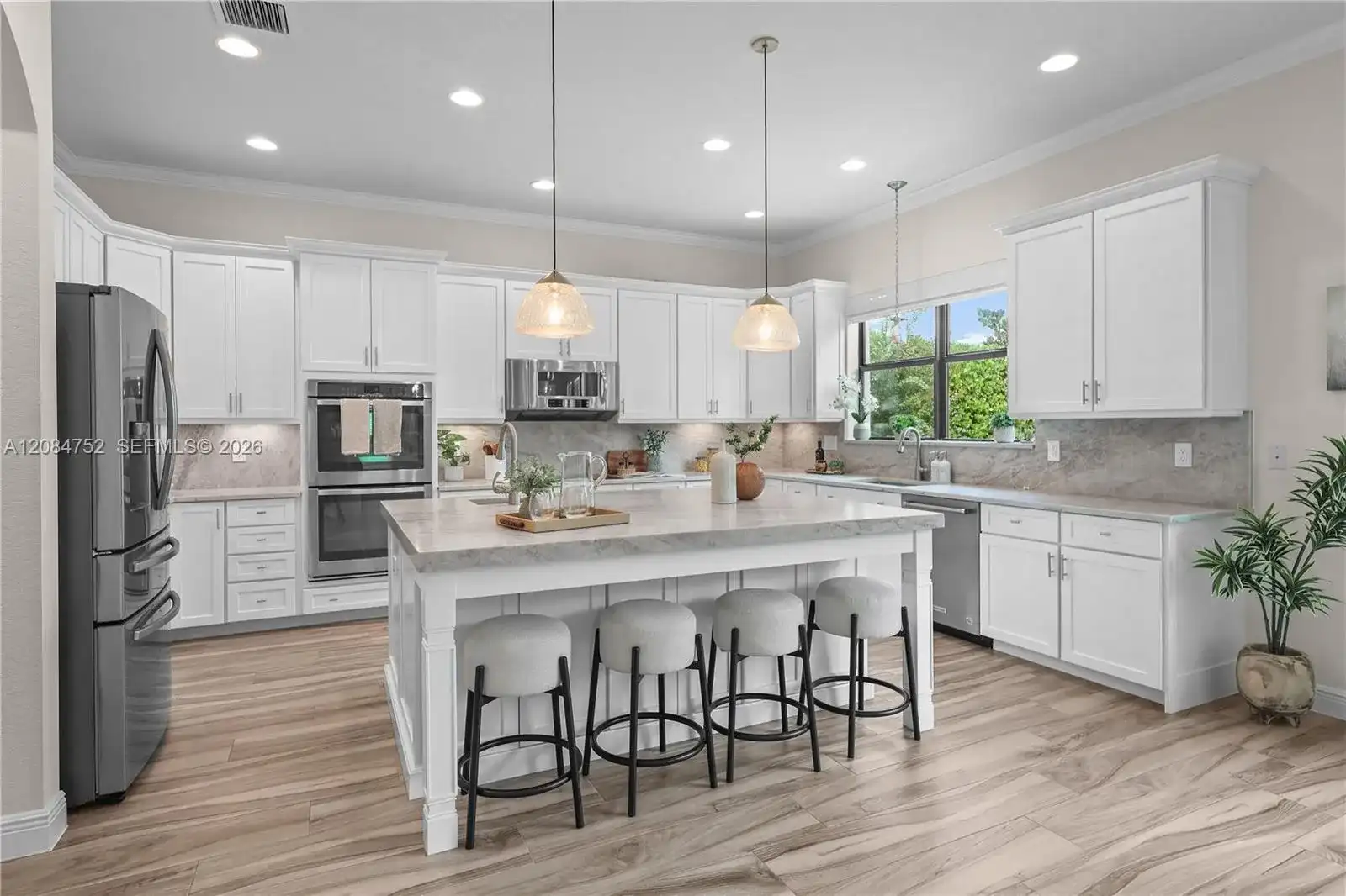 8142 Bradford Way, Parkland FL 33076