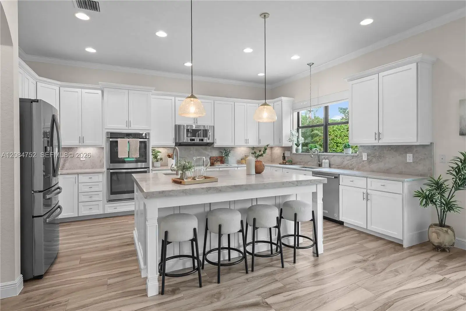 8142 Bradford Way, Parkland FL 33076
