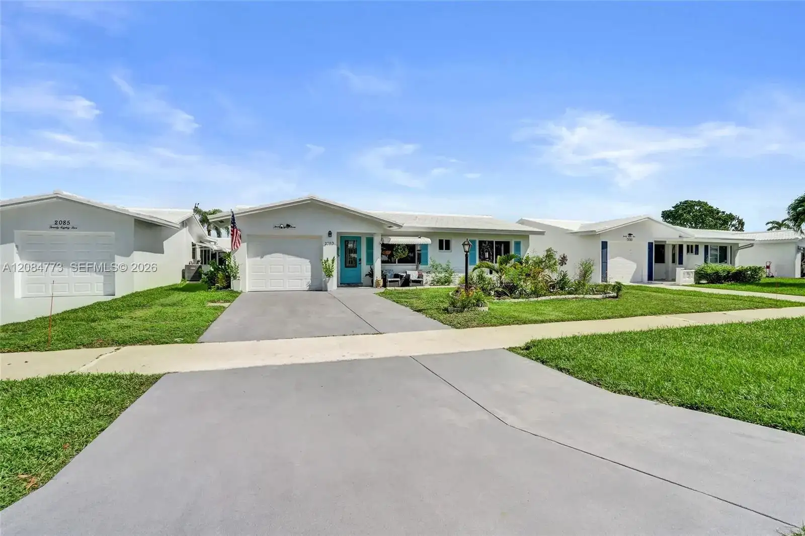 2083 SW 13th Ave, Boynton Beach FL 33426 photo 2