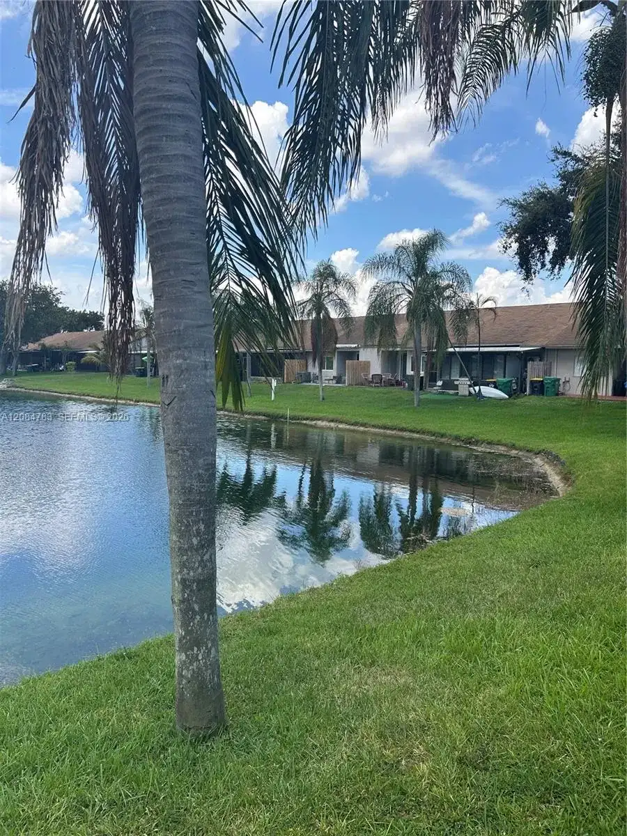 5587 Park Rd, Dania Beach FL 33312 photo 2