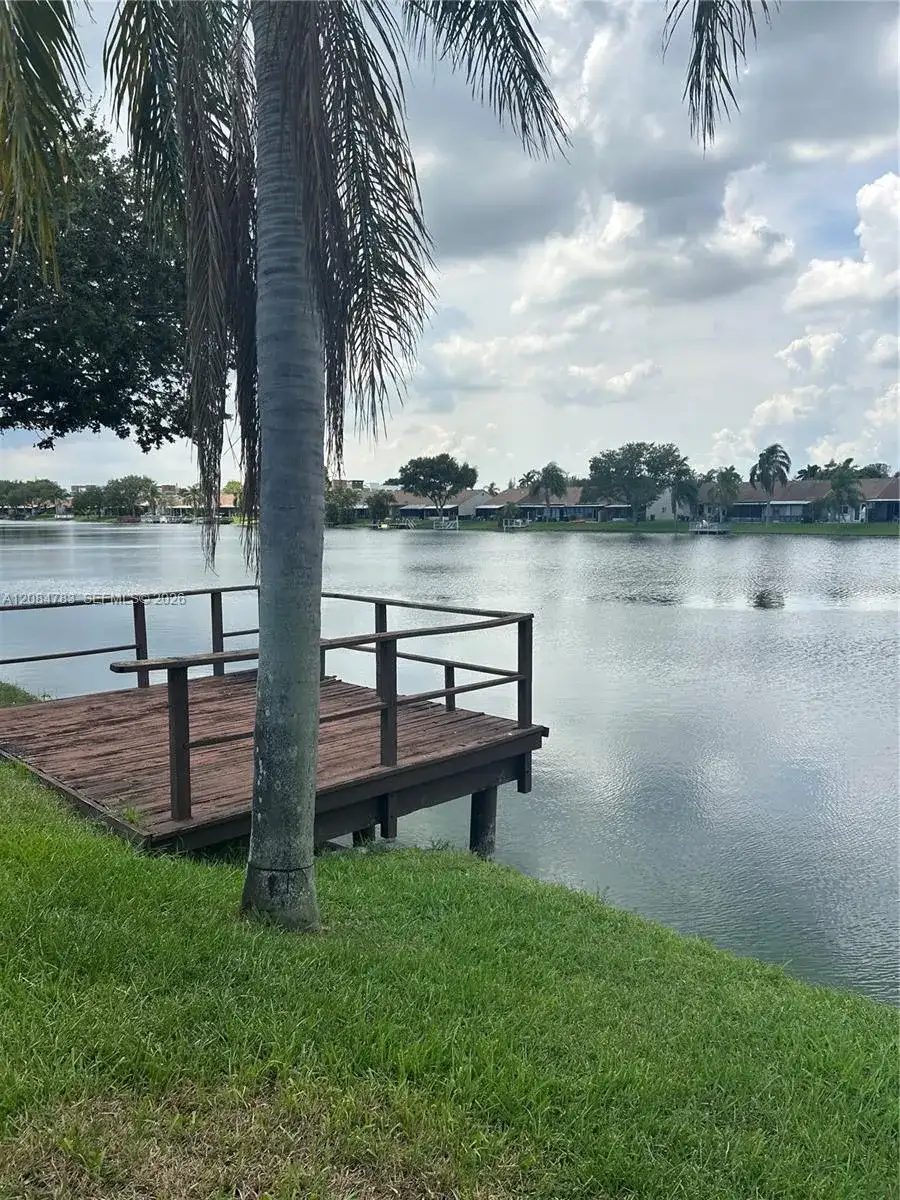 5587 Park Rd, Dania Beach FL 33312 photo 3
