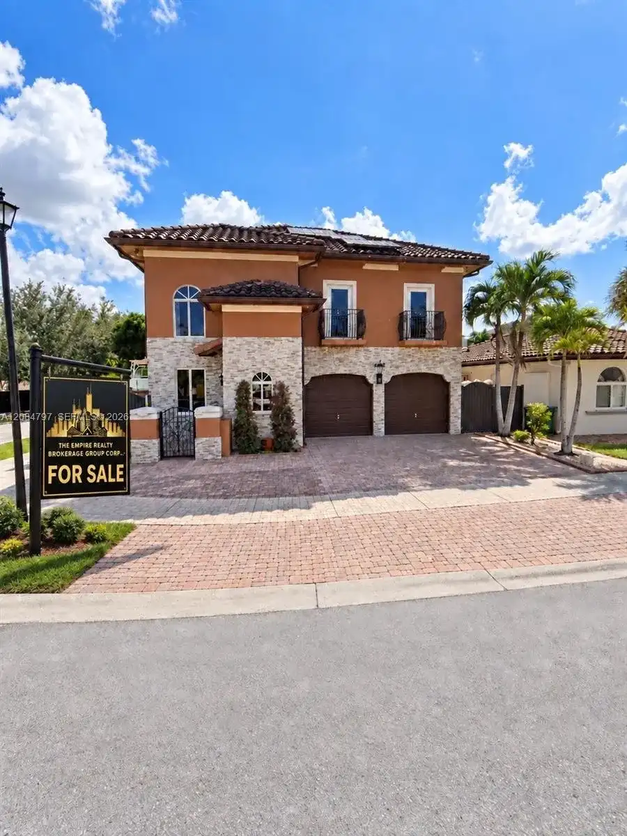 15500 SW 12th Ter, Miami FL 33194