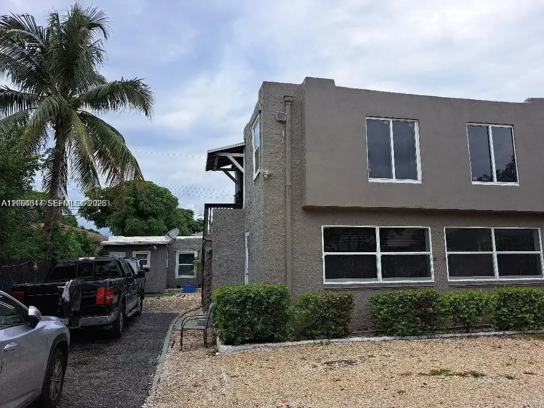 217 Southridge Rd, Delray Beach FL 33444