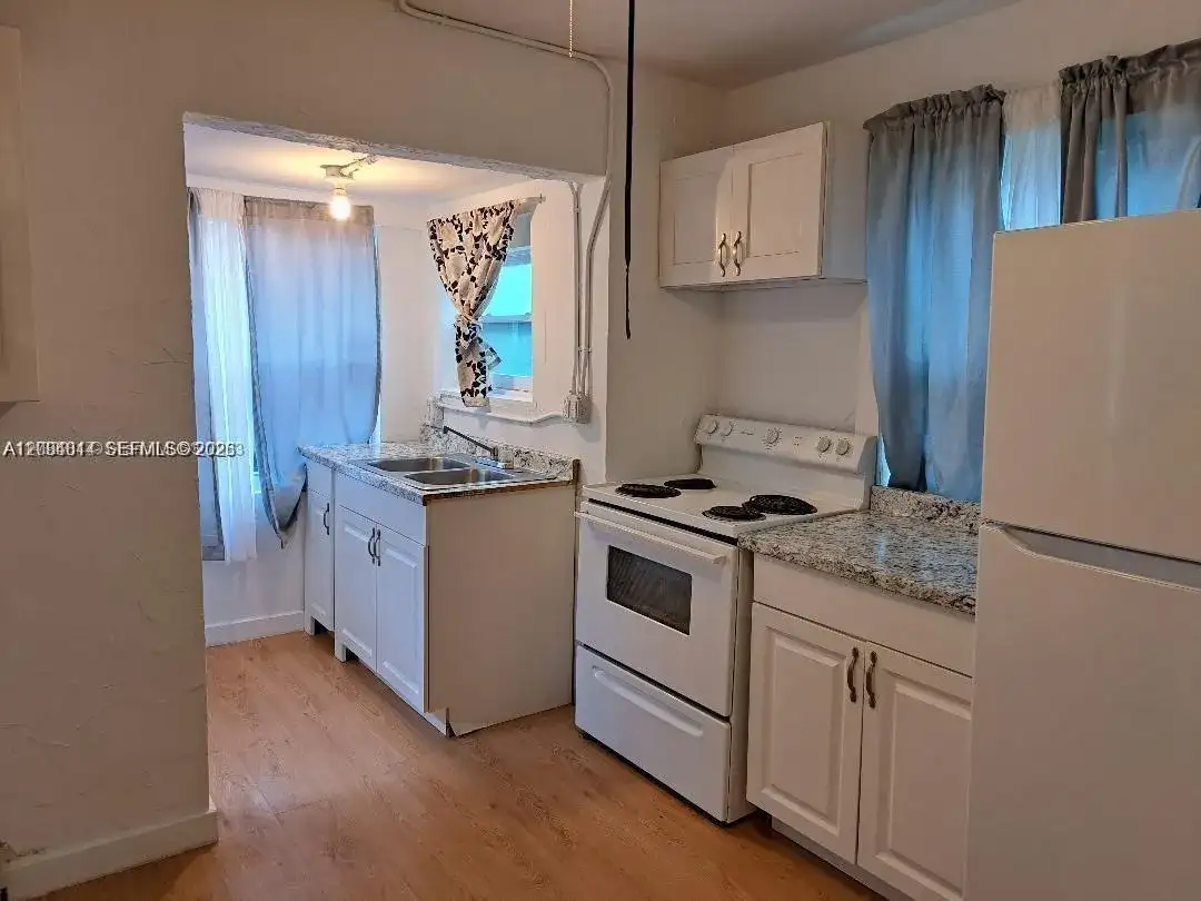 217 Southridge Rd, Delray Beach FL 33444 photo 5