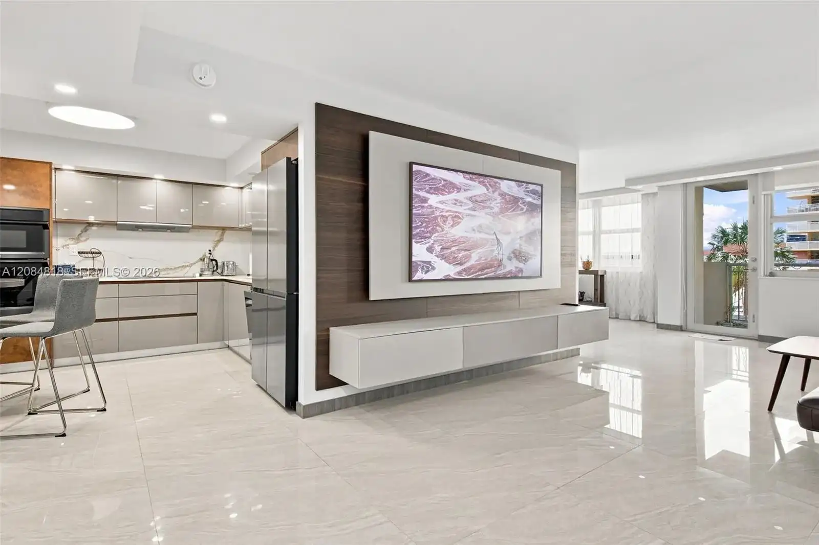 250 174th St # 211, Sunny Isles Beach FL 33160