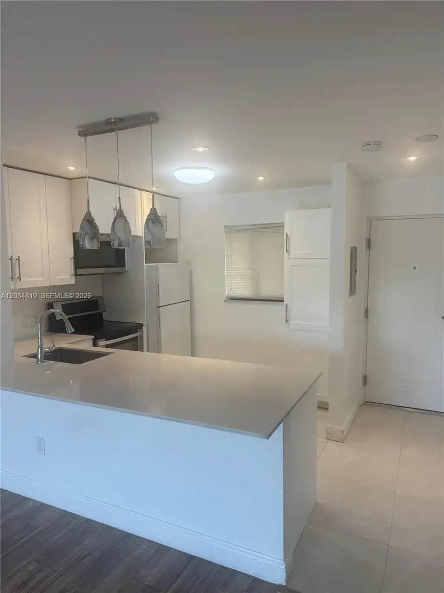 7810 Camino Real # 306, Miami FL 33143 photo 2