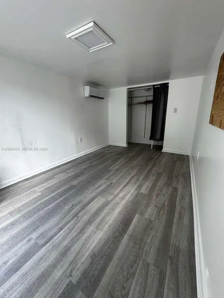 1121 NW 40th St # 3, Miami FL 33127 photo 2