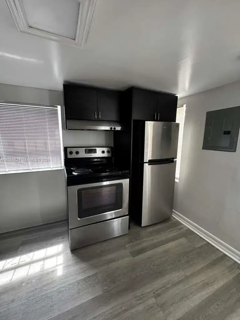 1121 NW 40th St # 3, Miami FL 33127 photo 4